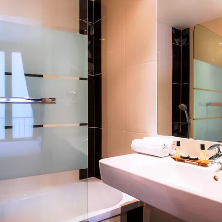 Du Théâtre By Patrick Hayat Hotel