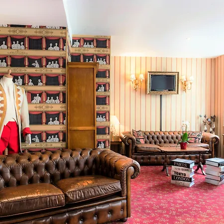 Du Theatre By Patrick Hayat 3* Paris