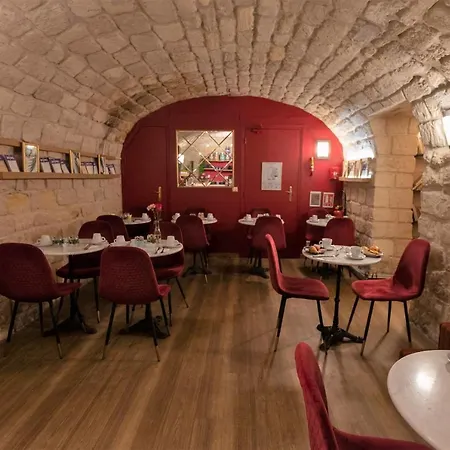 Du Theatre By Patrick Hayat 3*