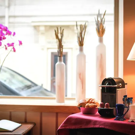 Hotel Du Théâtre By Patrick Hayat Paris