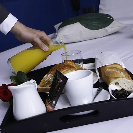 Hotel Du Théâtre By Patrick Hayat 3*