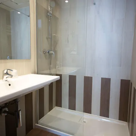 Отель Du Theatre By Patrick Hayat