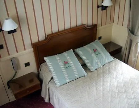 Du Théâtre By Patrick Hayat Hotel 3*