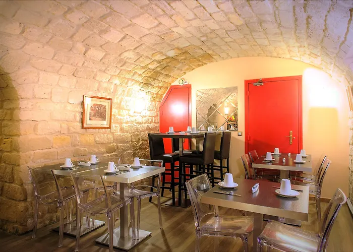 Hotel Du Theatre By Patrick Hayat