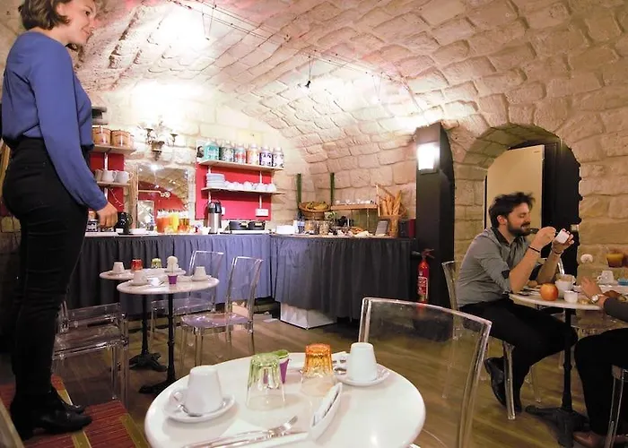 Hotel Du Theatre By Patrick Hayat Parijs