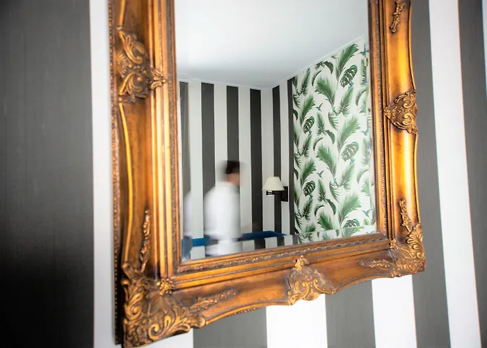 Hotel Du Theatre By Patrick Hayat 3*