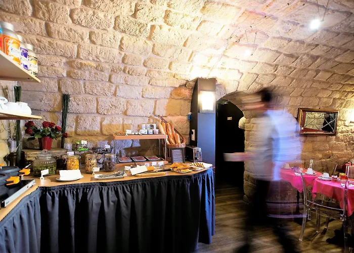 Hotel Du Theatre By Patrick Hayat 3*