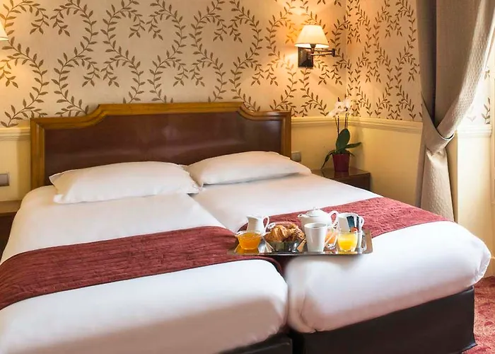 Du Theatre By Patrick Hayat Parijs