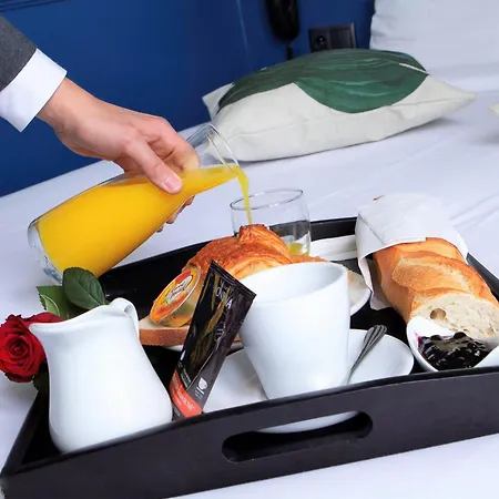 Hotel Du Théâtre By Patrick Hayat