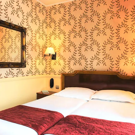 Hotel Du Théâtre By Patrick Hayat Parigi