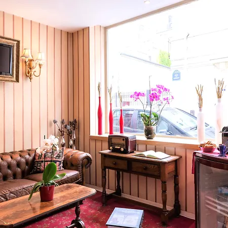 Du Théâtre By Patrick Hayat 3*