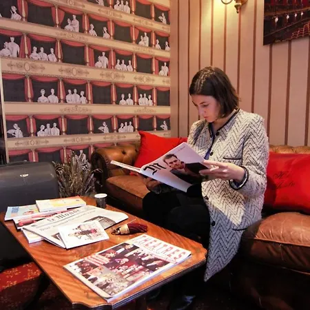 Du Théâtre By Patrick Hayat Parigi